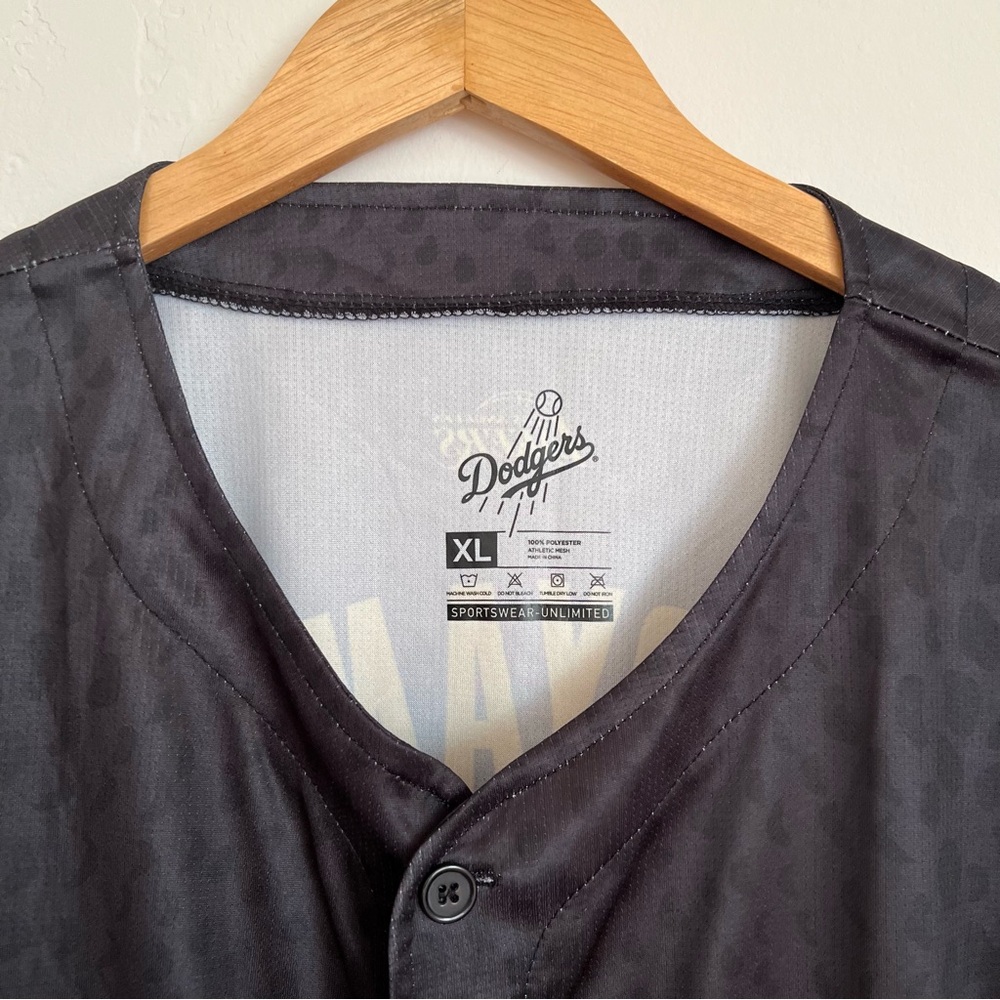 Kobe Bryant Dodgers Jersey - Picture 3 of 6